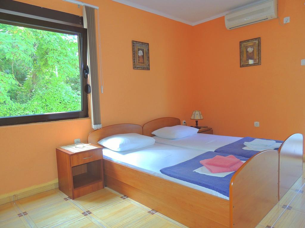 Villa Budvanka Guesthouse Екстер'єр фото