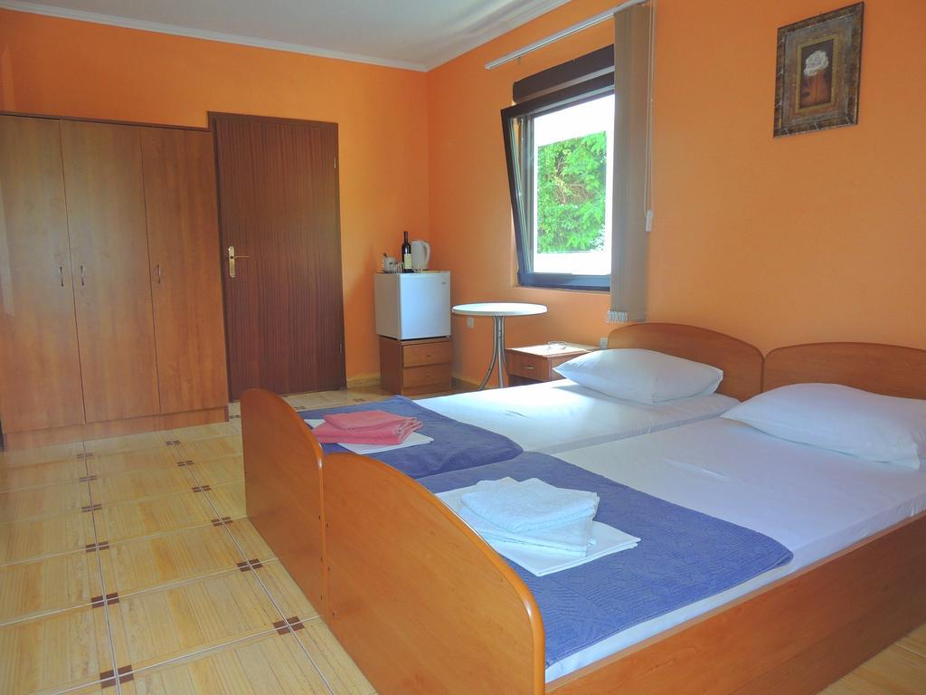 Villa Budvanka Guesthouse Екстер'єр фото